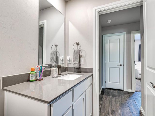 2912 Heather Haven, Moore, OK 73160