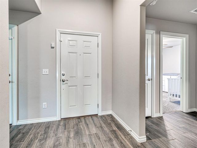 2912 Heather Haven, Moore, OK 73160