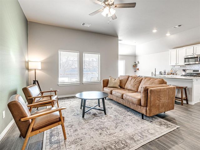 2912 Heather Haven, Moore, OK 73160