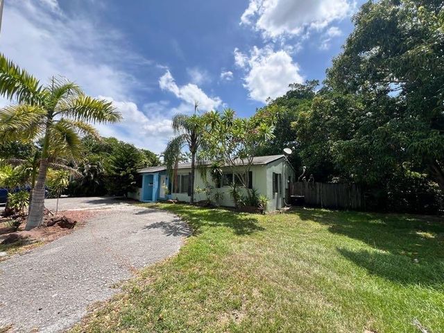 1732 NE 15TH Avenue, Fort Lauderdale, FL 33305