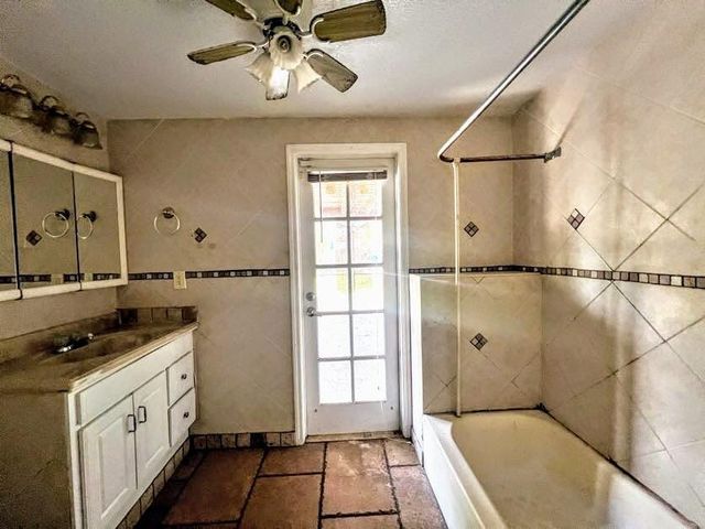 1732 NE 15TH Avenue, Fort Lauderdale, FL 33305