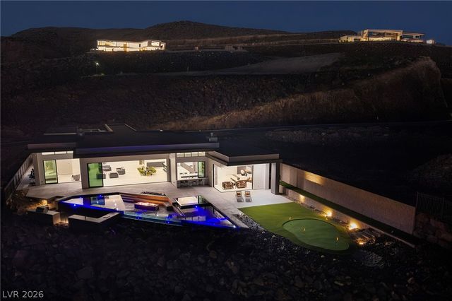 563 Grand Rim Drive, Henderson, NV 89012