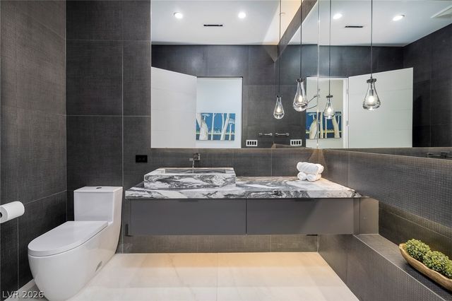 563 Grand Rim Drive, Henderson, NV 89012