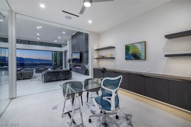 563 Grand Rim Drive, Henderson, NV 89012