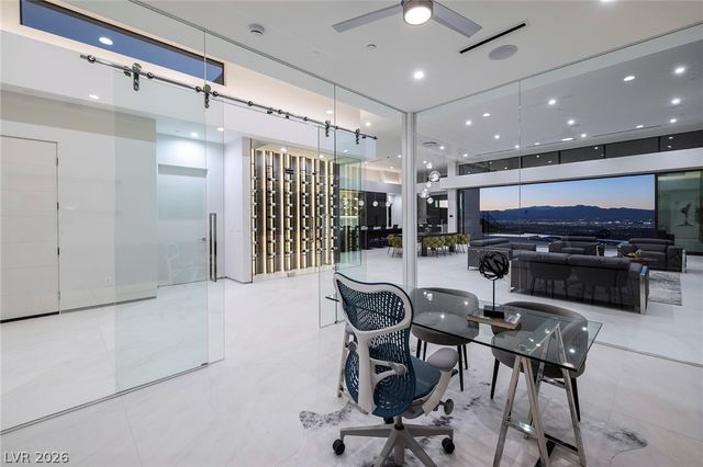 563 Grand Rim Drive, Henderson, NV 89012