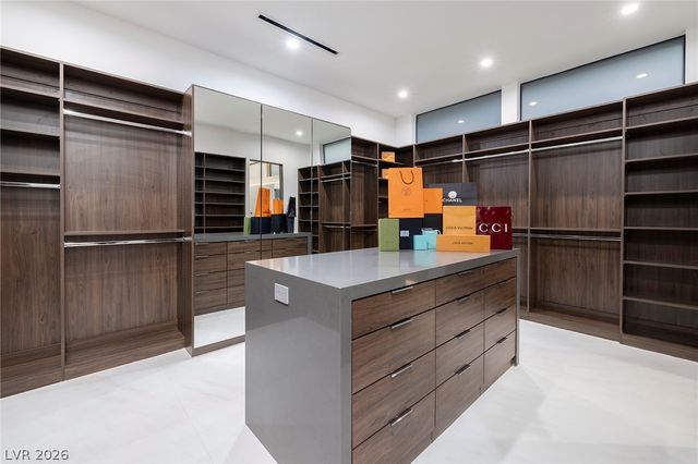 563 Grand Rim Drive, Henderson, NV 89012