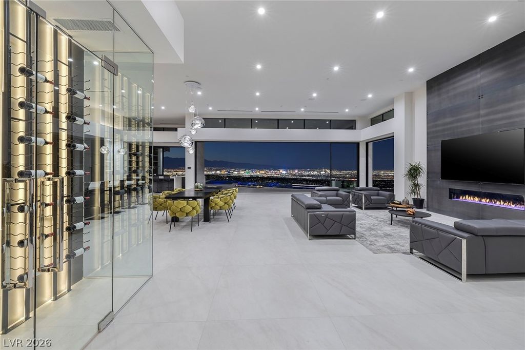 563 Grand Rim Drive, Henderson, NV 89012