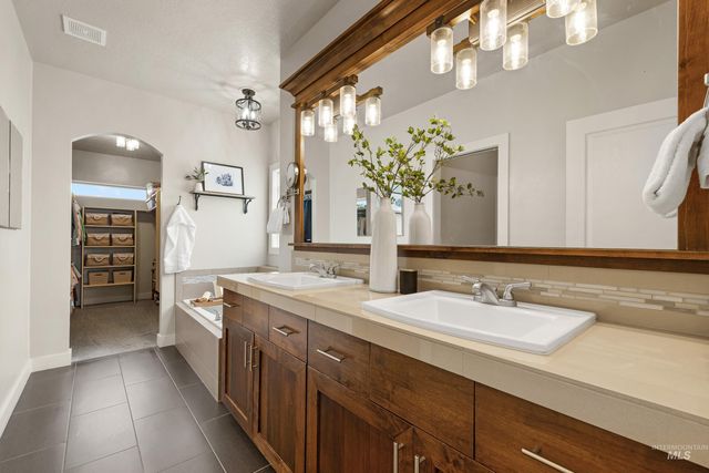 2043 W Soldotna St, Kuna, ID 83634