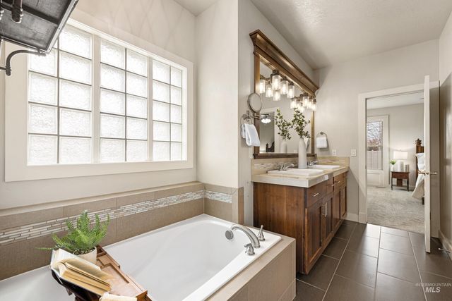 2043 W Soldotna St, Kuna, ID 83634