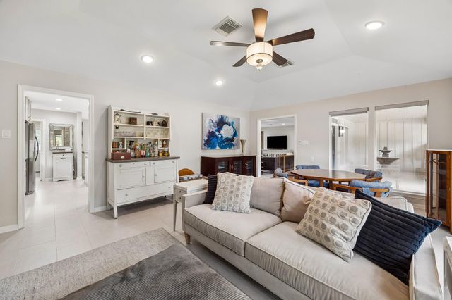 12314 Honeywood Trail, Houston, TX 77077