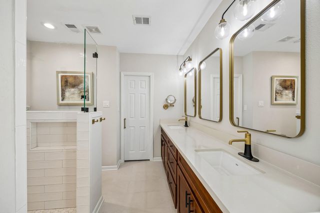 12314 Honeywood Trail, Houston, TX 77077