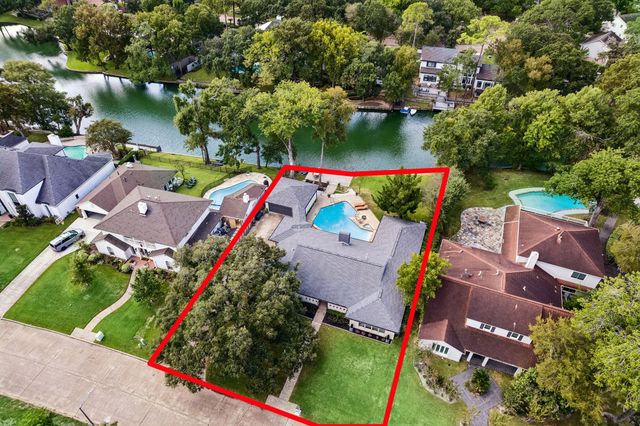 12314 Honeywood Trail, Houston, TX 77077