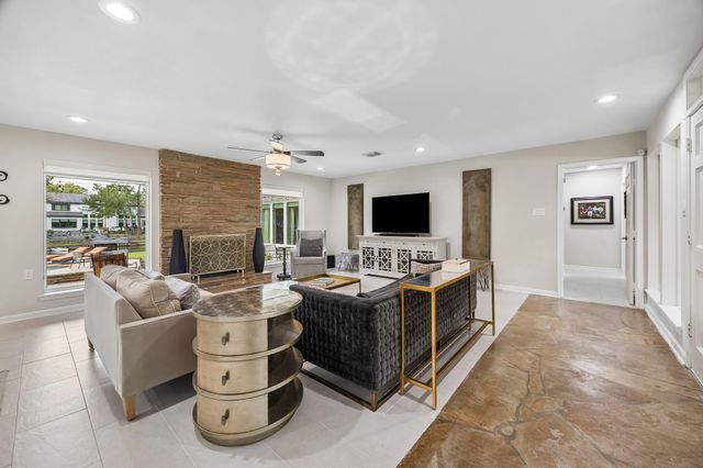 12314 Honeywood Trail, Houston, TX 77077