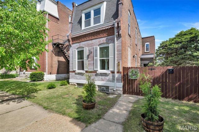 2913 Gasconade Street, St Louis, MO 63118