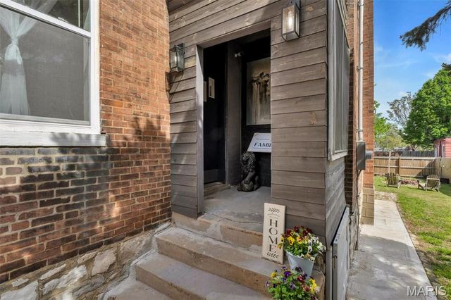 2913 Gasconade Street, St Louis, MO 63118