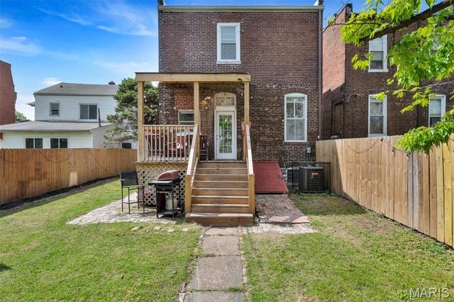 2913 Gasconade Street, St Louis, MO 63118