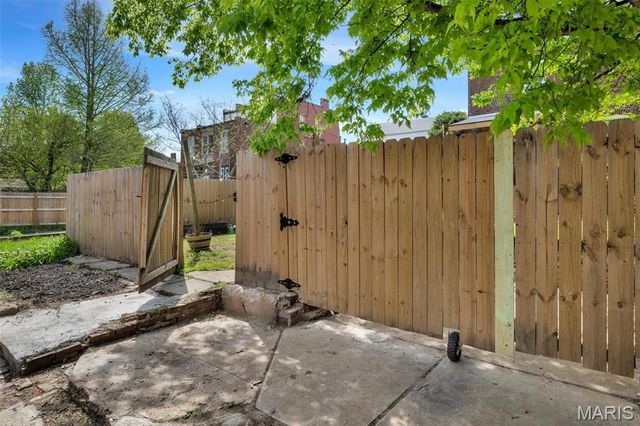 2913 Gasconade Street, St Louis, MO 63118
