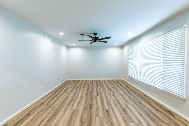 2601 33rd Street, Front, Lubbock, TX 79410