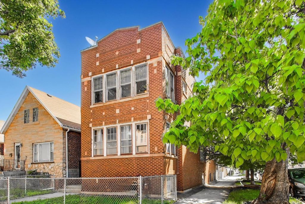3559 S Seeley Avenue, Chicago, IL 60609