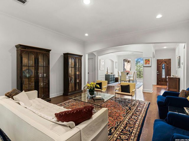 16107 La Madera Rio, Helotes, TX 78023