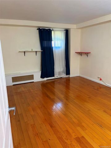 98-20 62nd Drive 3D, Rego Park, NY 11374