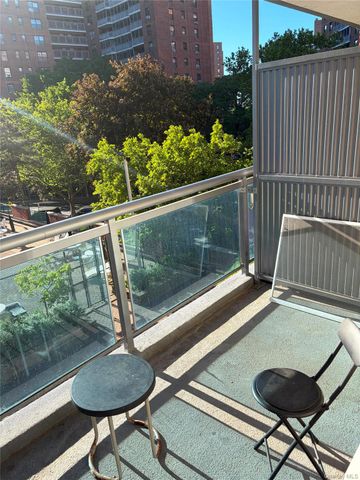 98-20 62nd Drive 3D, Rego Park, NY 11374