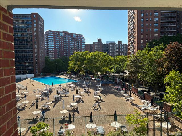 98-20 62nd Drive 3D, Rego Park, NY 11374