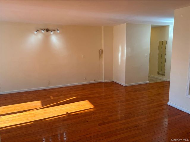 98-20 62nd Drive 3D, Rego Park, NY 11374