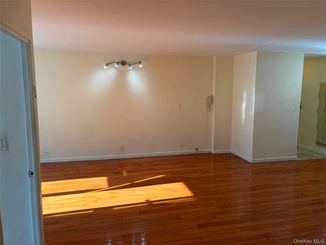 98-20 62nd Drive 3D, Rego Park, NY 11374