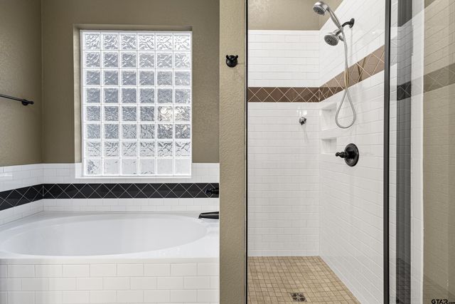 3949 Hanover Place, Tyler, TX 75701