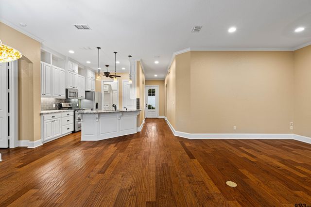 3949 Hanover Place, Tyler, TX 75701