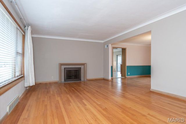 28 Woodcrest Drive, Ladue, MO 63124