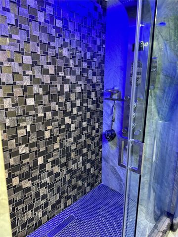 3870 W 8th Ln 19, Hialeah, FL 33012