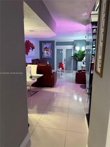 3870 W 8th Ln 19, Hialeah, FL 33012