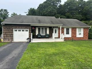 107 Constable Drive, Riverhead, NY 11901