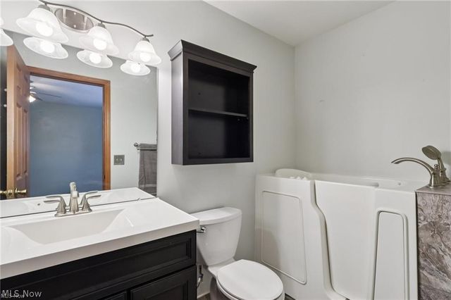 6695 Clingan Road 32, Poland, OH 44514