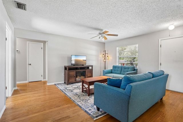 36146 HICKORY STREET, Fruitland Park, FL 34731