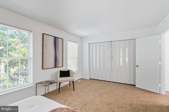 6940 MYERSVIEW DR, Middle River, MD 21220