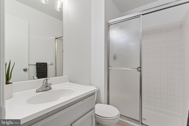 6940 MYERSVIEW DR, Middle River, MD 21220