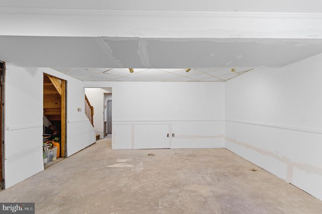 6940 MYERSVIEW DR, Middle River, MD 21220