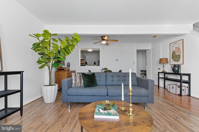 6940 MYERSVIEW DR, Middle River, MD 21220