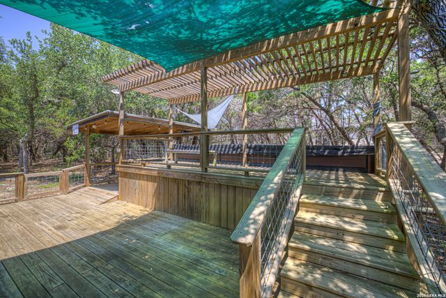 1133 BALDY MOUNTAIN CT, Canyon Lake, TX 78133