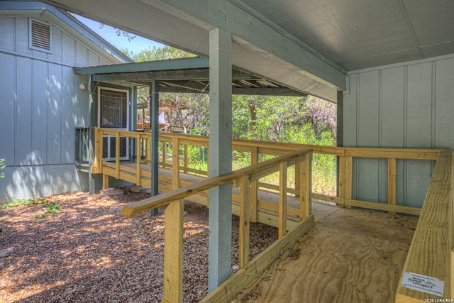 1133 BALDY MOUNTAIN CT, Canyon Lake, TX 78133