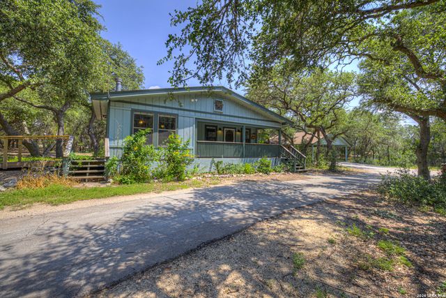 1133 BALDY MOUNTAIN CT, Canyon Lake, TX 78133
