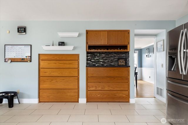1270 SW 4th Avenue, Oak Harbor, WA 98277