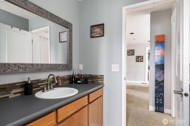 1270 SW 4th Avenue, Oak Harbor, WA 98277