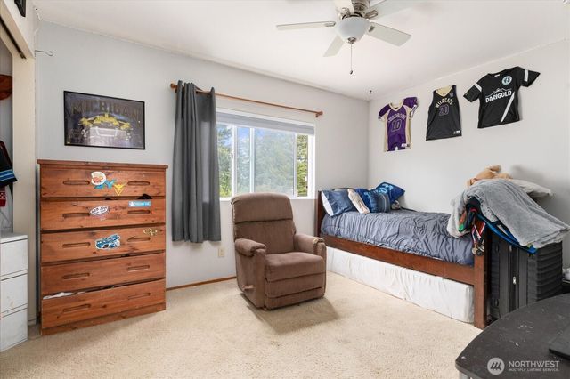 1270 SW 4th Avenue, Oak Harbor, WA 98277