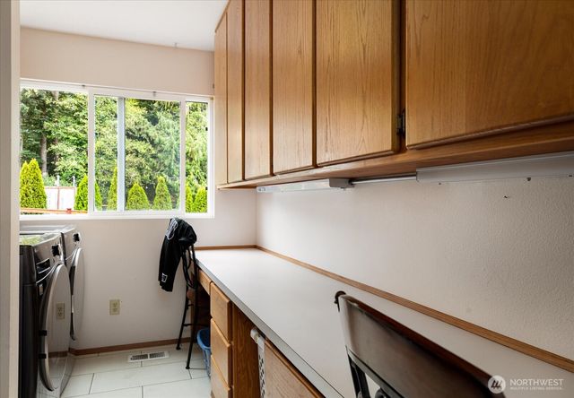 1270 SW 4th Avenue, Oak Harbor, WA 98277
