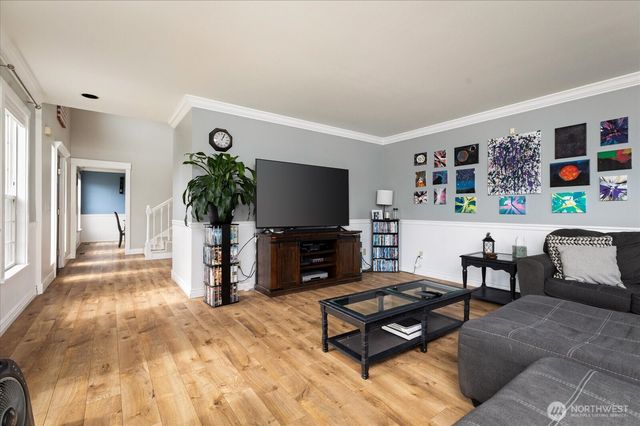 1270 SW 4th Avenue, Oak Harbor, WA 98277