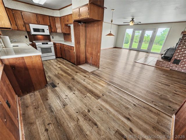 32132 Hwy 82, Cookson, OK 74427
